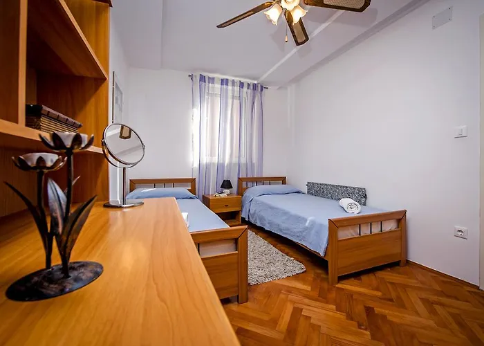 Rm Apartment Pusta